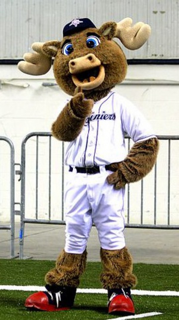 Sports Tacoma Rainiers Rhubarb The Reindeer Mascot Costume